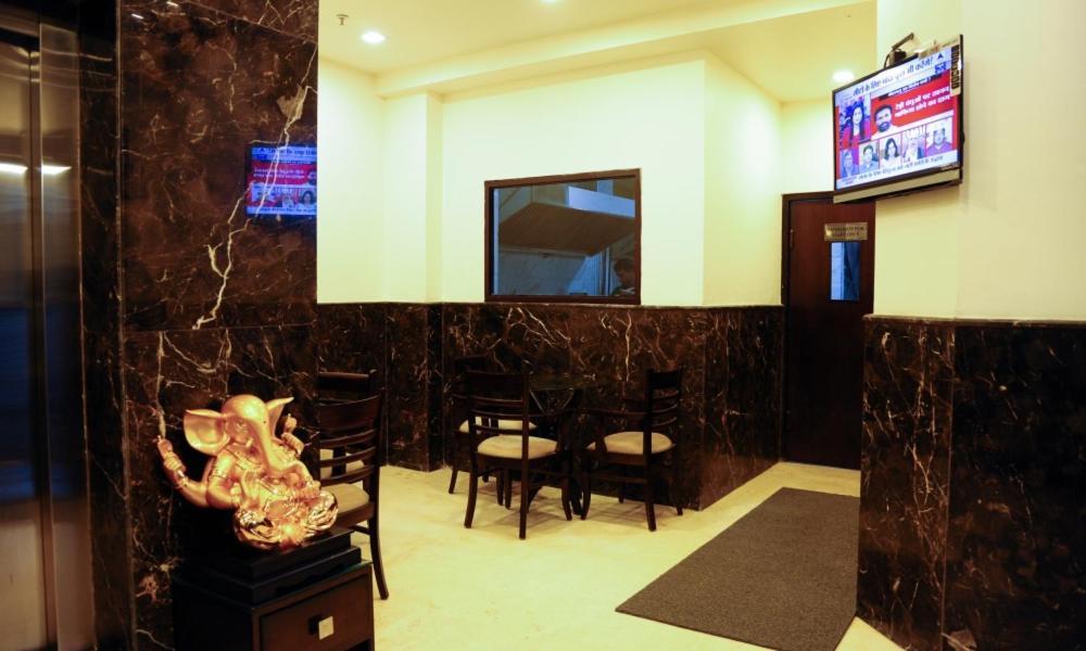 Hotel Jullundur 18 Чандигарх Экстерьер фото